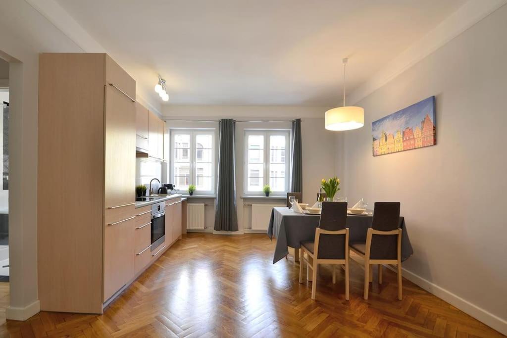 Z Apartment On Town Hall - Rynek Ratusz - 2 Rooms Wroclaw Dış mekan fotoğraf